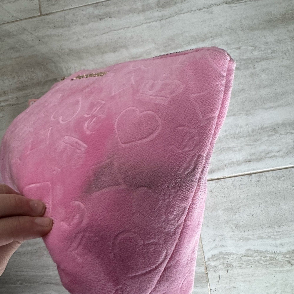 Juicy Couture Pink Cosmetic Bag - Picture 3 of 3